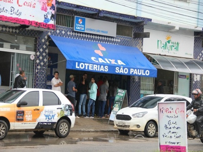 Funcionrios de lotrica na Bahia fazem depsito de R$ 3 mil aps receberem ameaa por telefone 