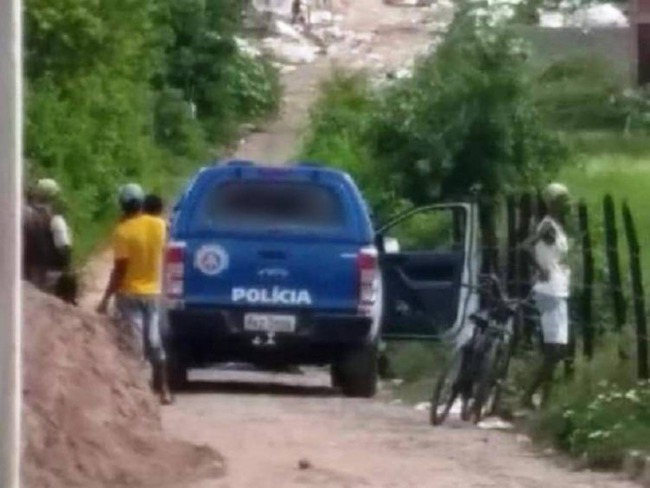 Garoto de 16 anos  sequestrado na porta de casa e assassinado a tiros em Simes Filho