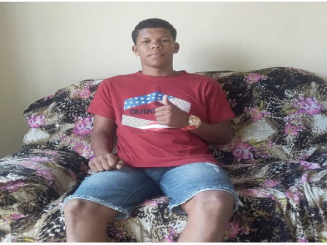 Jovem  morto com vrios tiros dentro de casa em Itiba
