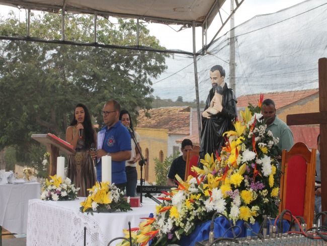 Comunidade de Duas Barras do Morro de Chapu celebra So Vicente de Paulo, veja vdeos