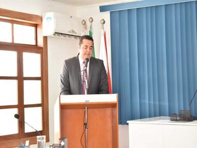 Vereador Bruno Teixeira coloca seu nome a disposio de seu grupo poltico e da populao como pr-candidato a prefeito de Piritiba.