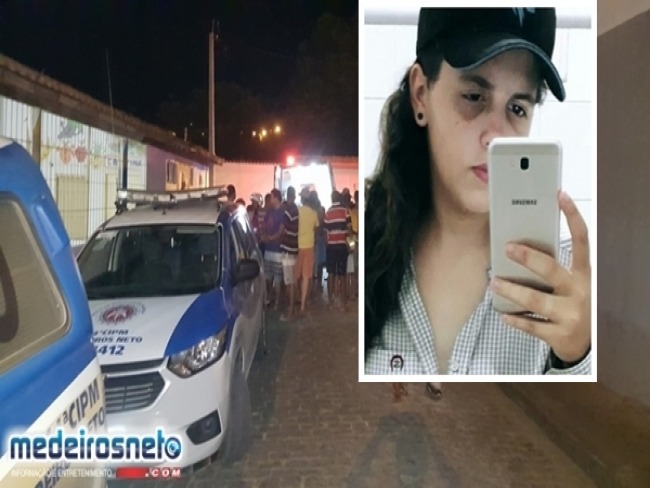 Medeiros Neto:Garota  assassinada a tiros por motoqueiros no Centro de Medeiros Neto