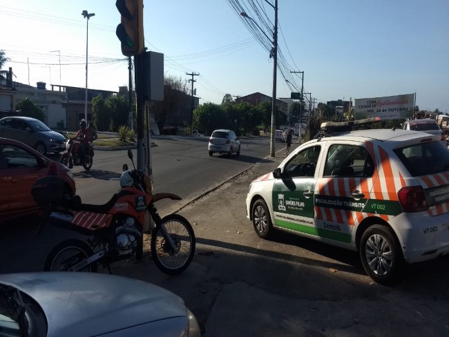 Motociclista fica gravemente ferido aps acidente de trnsito em Simes Filho