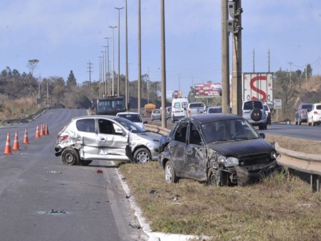 Bolsonaro acaba com o seguro DPVAT, que indeniza vtimas de acidentes de trnsito