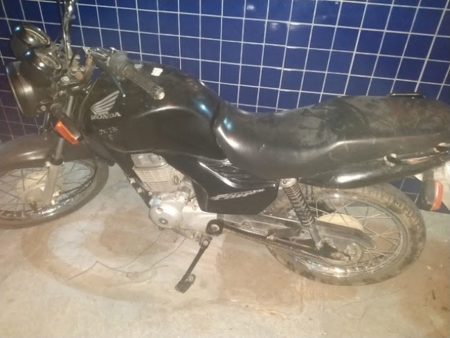 Polcia Militar recupera motocicleta furtada em Jacobina