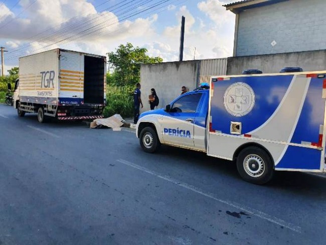 Feira de Santana: Funcionrio de transportadora  assassinado enquanto trabalhava no bairro Papagaio