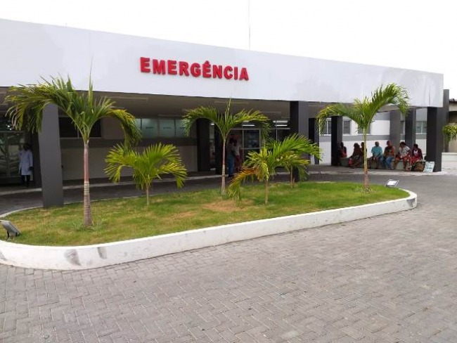 Homem morre no hospital aps trocar tiros com a PM em Feira de Santana