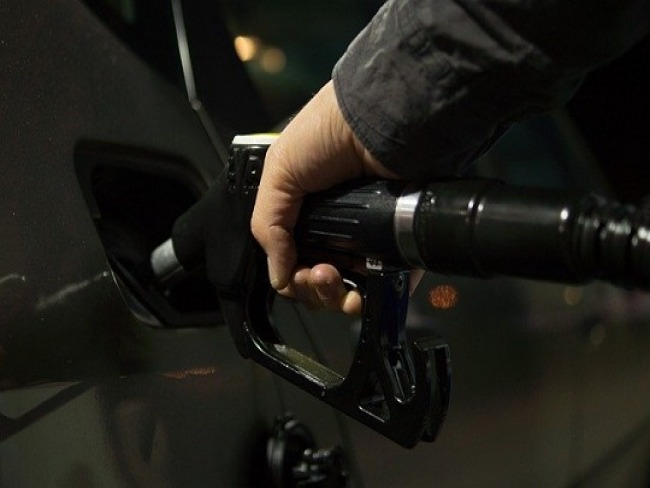 Petrobras reduz preo da gasolina em 15% a partir desta quarta