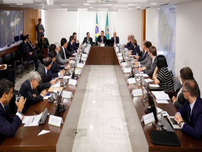 Vdeo de reunio ministerial com Bolsonaro  divulgado, assista