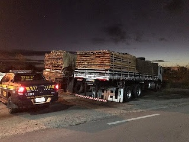 Flagrante de crime ambiental: Em Capim Grosso (BA), PRF realiza apreenses de cargas de madeira transportadas ilegalmente