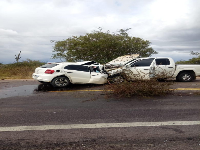 Casal vtima fatal do acidente na BR-324 so identificados