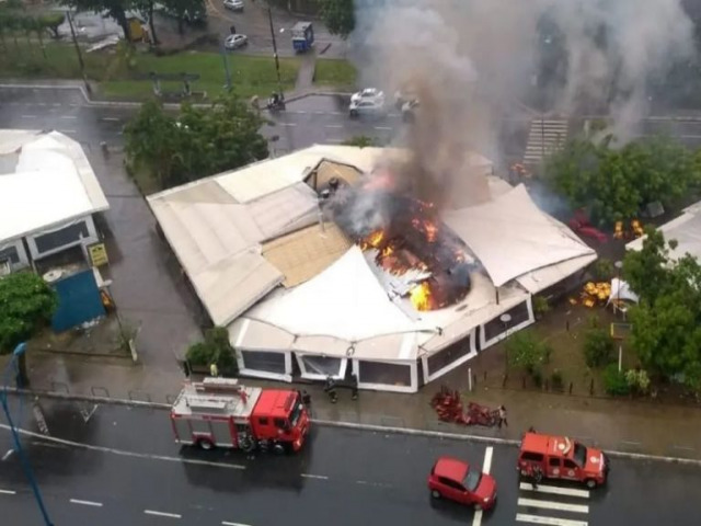 Barracas do Imbu pegam fogo