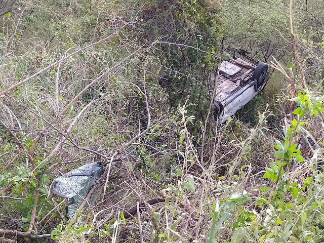 Condutor de Strada perde controle e cai em ribanceira entre Novo Paraso e Jacobina