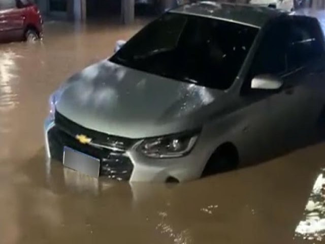 Chuva gera pontos de alagamentos em Jacobina