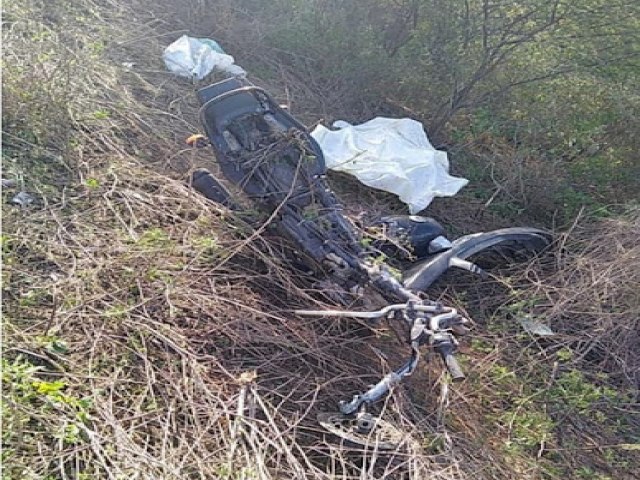 Vrzea da Roa: Grave acidente entre moto e carro deixa uma vitima fatal na ba-130 sentido a So Jos do Jacupe