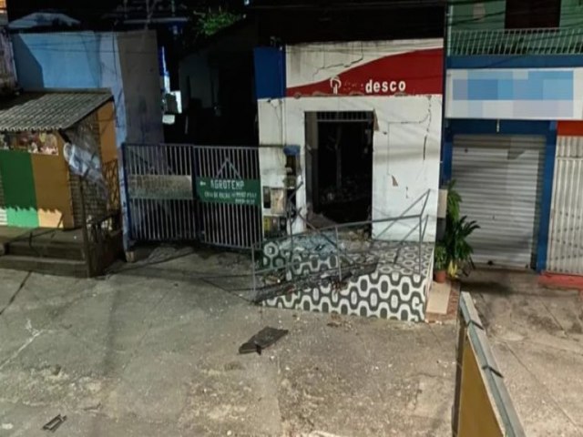 Camaari: Posto bancrio  explodido em Barra de Pojuca nesta quinta (10)