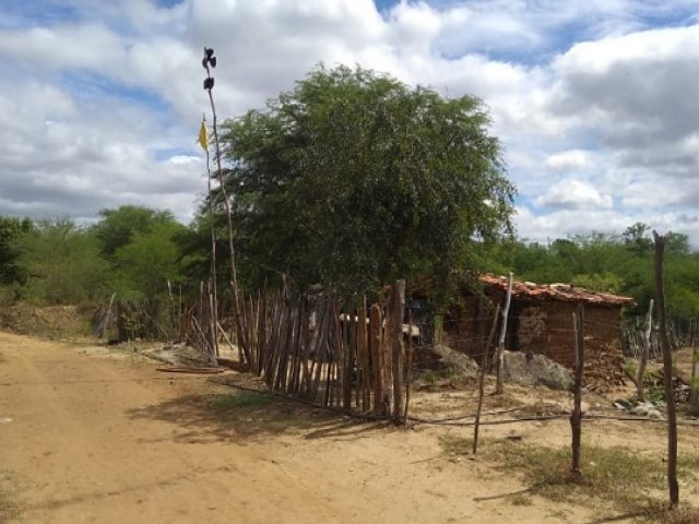 Idoso natural de Valente  encontrado morto dentro de barraco em rea de garimpo na zona rural de Santaluz