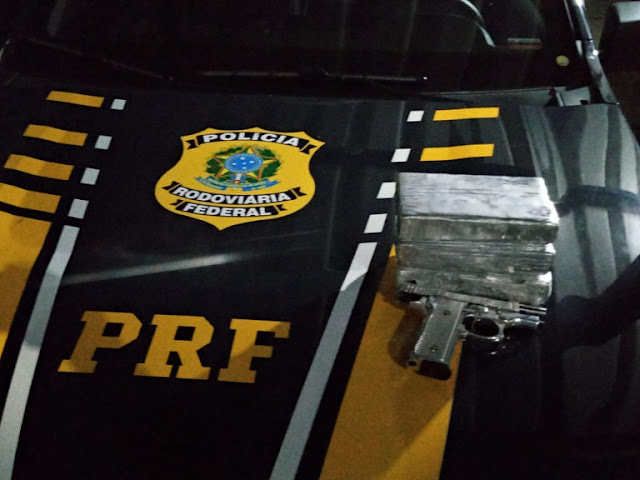 PRF Prende dupla com pistola, cocana e carro adulterado em Capim Grosso/ Ba