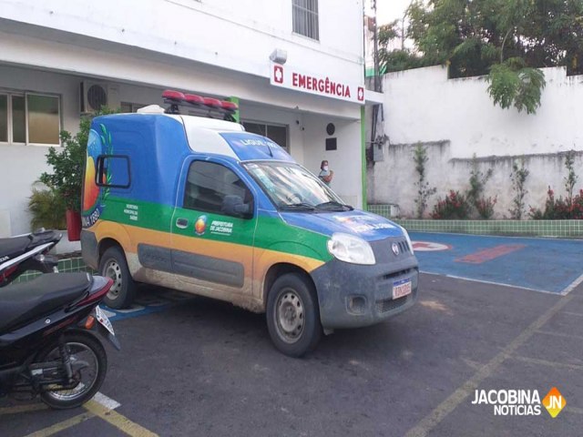 Jacobina: Homem agredido a pauladas no Junco  socorrido para o HMATS