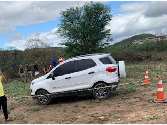 Empresria do ramo de joias de Ipira  encontrada sem vida em terreno baldio