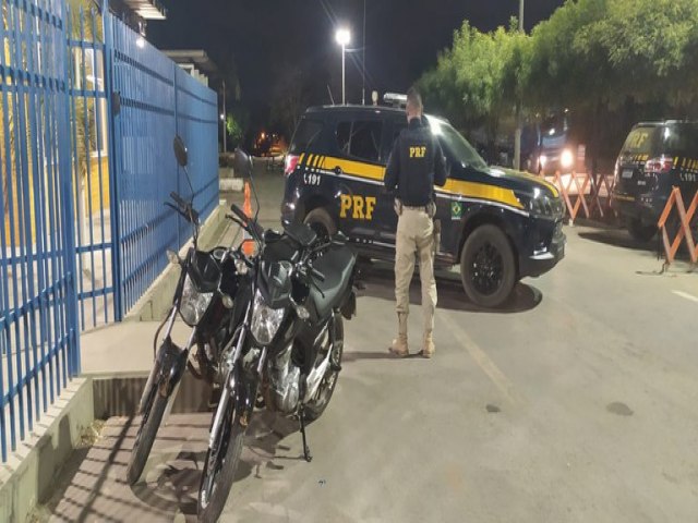 Dois irmos foram presos no Oeste da Bahia trafegando com motos furtadas