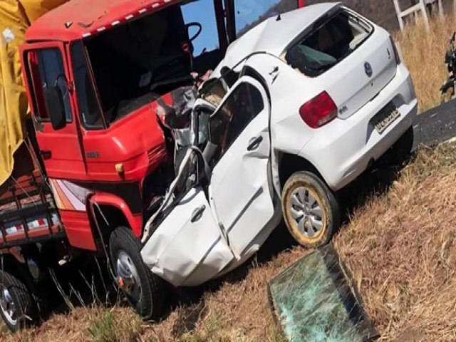 Funcionrio dos correios morre em acidente automotivo em Serra Dourada no oeste da Bahia.