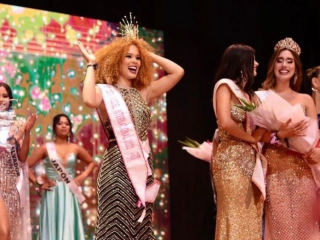 Baiana de Quixabeira  eleita Miss Teen Model International 2022 no Peru