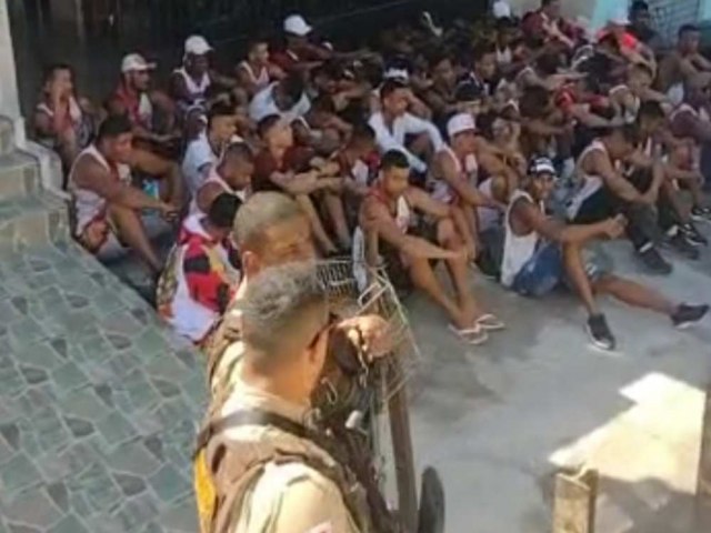 PM prende mais de 50 envolvidos em briga de torcidas em Salvador; vdeo