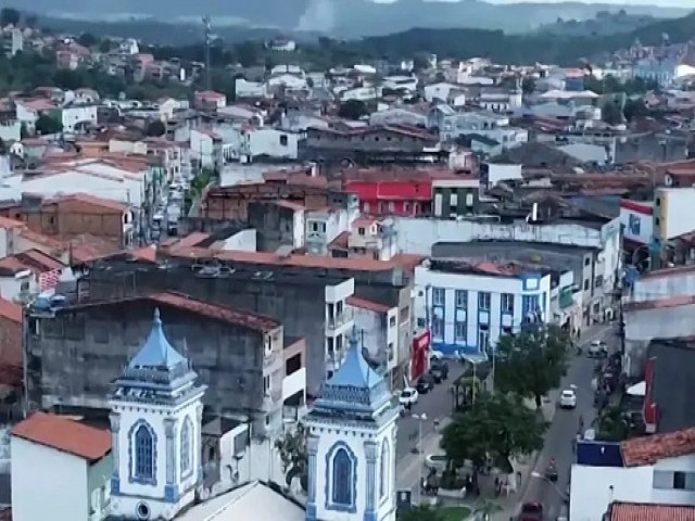 Dois homens so mortos a tiros aps partida de futebol no interior da Bahia