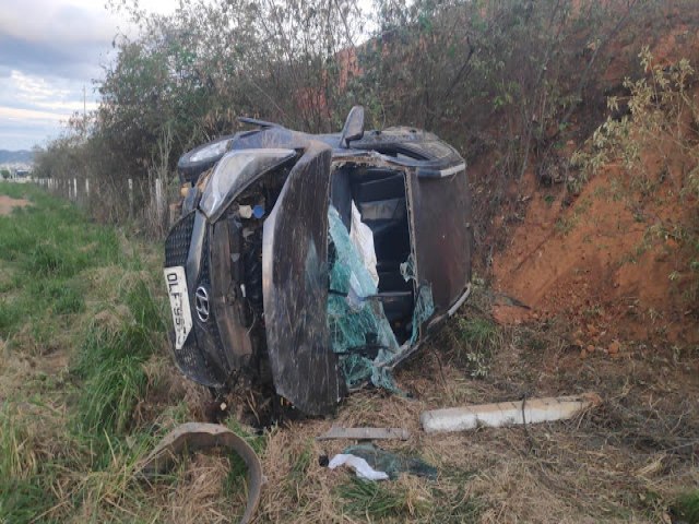 Grave acidente na BR 324, prximo a Faculdade Ages em Jacobina