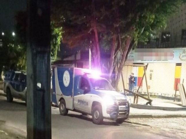Duas pessoas assassinadas a tiros no sbado (3) em Feira de Santana