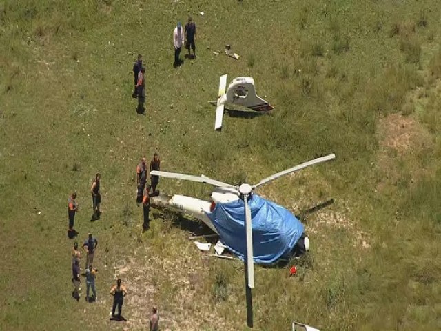 Helicptero com 5 pessoas a bordo cai no RJ