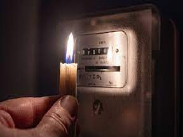 Capim Grosso: Populao sofre com frequentes queda de energia eltrica na cidade