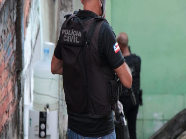 Capim Grosso: Suspeita de contratar pistoleiro para matar desafeto  presa pela polcia
