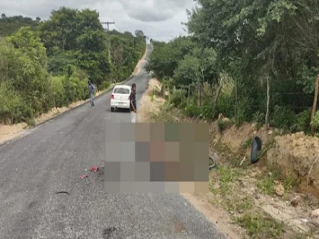 Coliso entre moto e caamba deixa dois mortos em Campo Formoso. Guarda municipal uma das vtimas