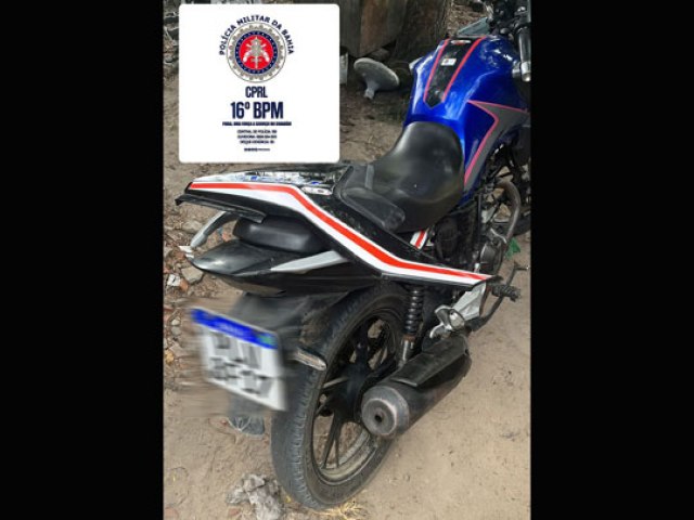 Polcia Militar recupera moto com restrio de roubo ou furto em Santaluz