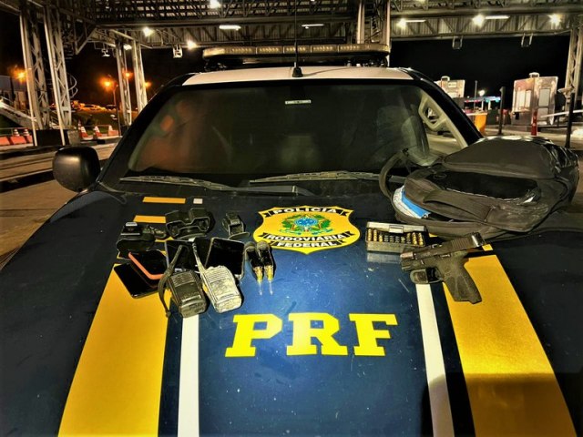 PRF prende quadrilha e apreende pistola, munies e diversos apetrechos utilizados no cometimento de crimes