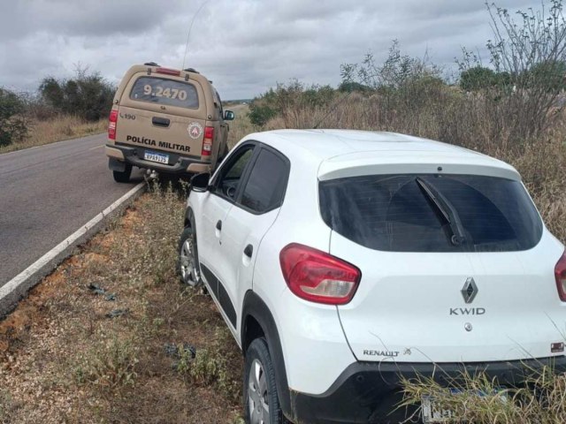 Ourolndia: Perseguio policial termina com apreenso de 3kg de maconha e carro