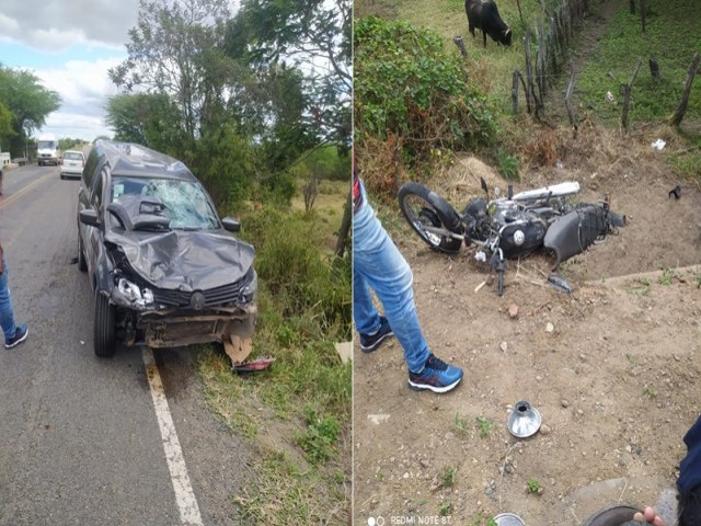 Acidente entre veiculo de passeio e moto na BA 131 proximo ao Lixo em Jacobina