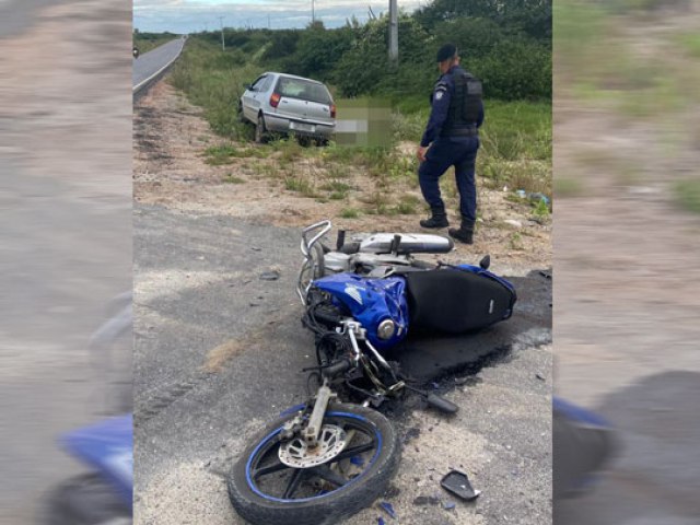 Homem morre e outro fica ferido aps acidente entre moto e carro na rodovia que liga Santaluz e Valente