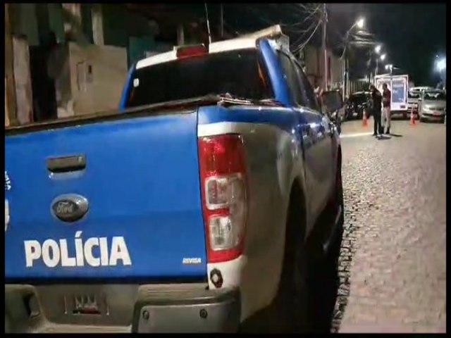 Jovem  assassinado em frente a sua casa em Feira de Santana: veja vdeo