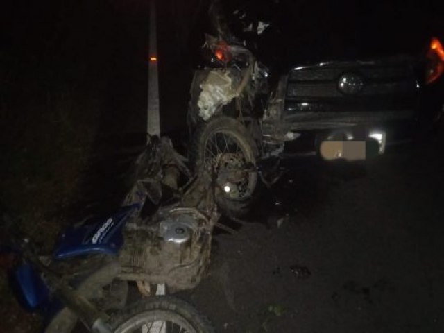Irmos morrem em acidente envolvendo carro e moto na BA-120, trecho entre Santaluz e Valente