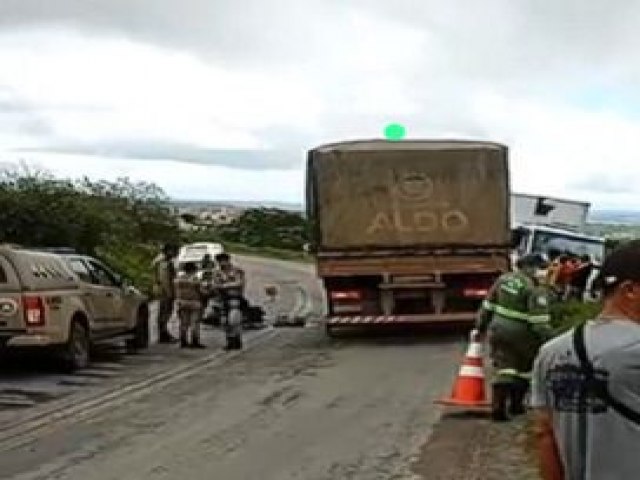 Duas pessoas morrem aps acidente no anel virio do bairro Dengo, em Euclides da Cunha