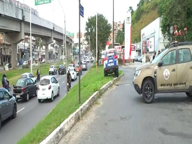 Corpo com mos e ps amarrados  encontrado na Avenida Bonoc