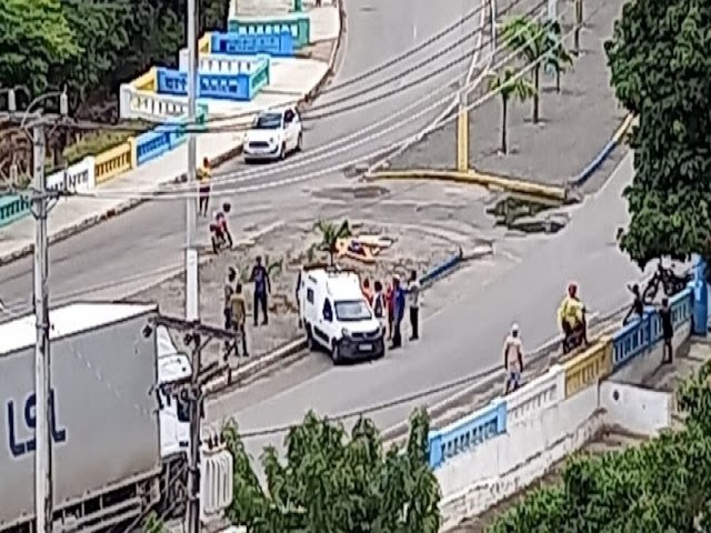 Acidente com ambulância de Ourolândia na Rua Landulfo Alves em Jacobina