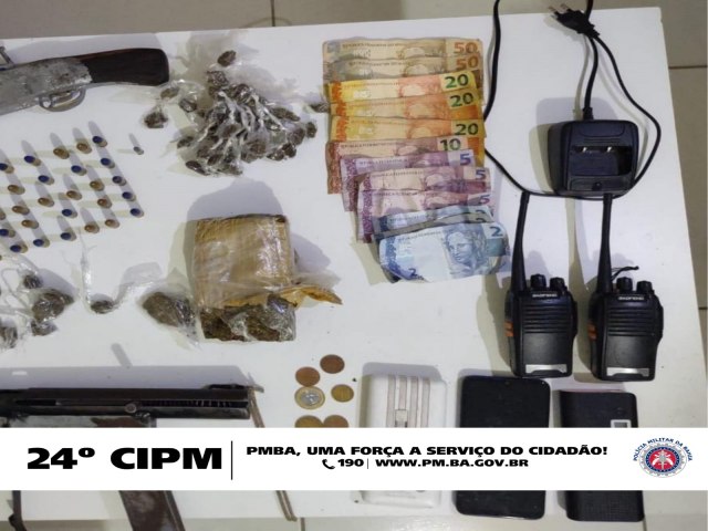 Caldeiro Grande: Policiais militares apreende armas e drogas com traficantes
