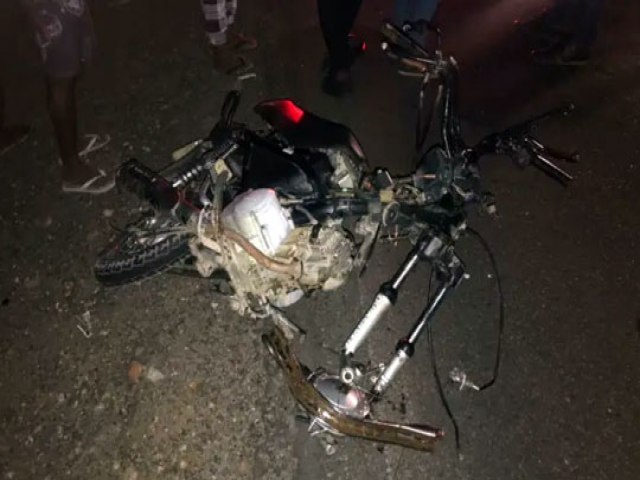 Mulher de 21 anos morre aps acidente entre motos na BA-409, trecho Coit/Serrinha