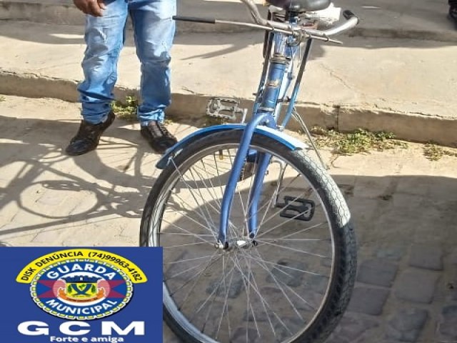 Capim Grosso: GCM recupera bicicleta furtada na Praça da Prefeitura