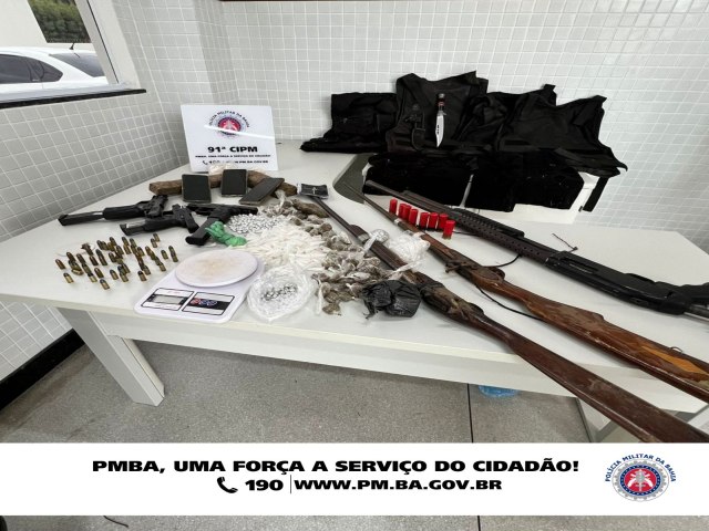 Vrzea da Roa: Quatro indivduos morrem em confronto com a Polcia, armas e munies foram apreendidas