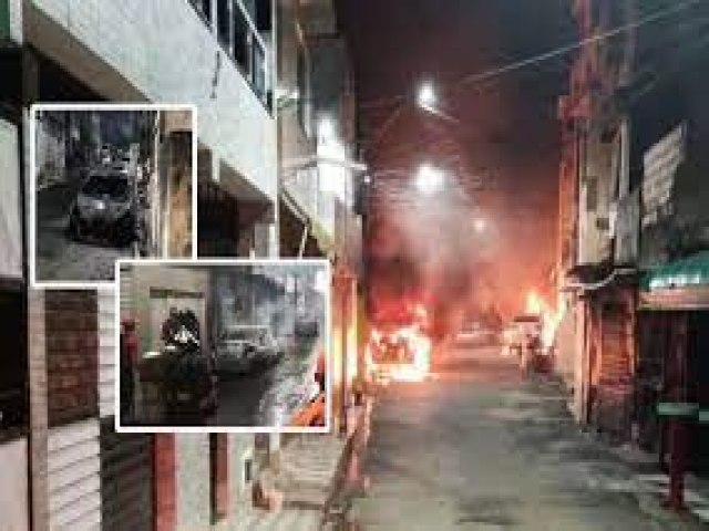 Carros incendiados durante ataque de bandidos no bairro do Pero Vaz